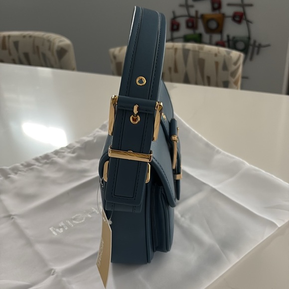 Michael Kors MK Colby Medium Leather Shoulder Bag  NWT - Picture 7 of 14